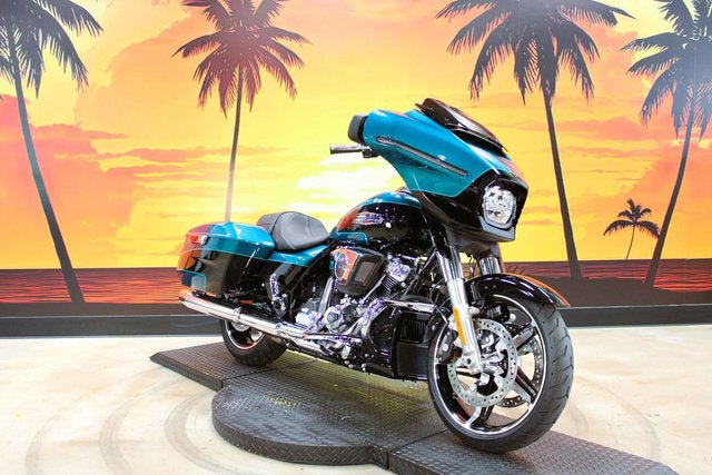 2026 Harley-Davidson Street Glide FLHX