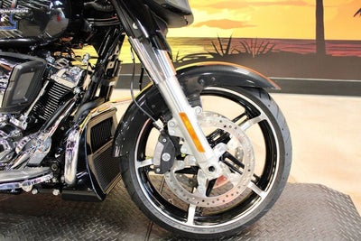 2026 Harley-Davidson FLHX - Street Glide Base