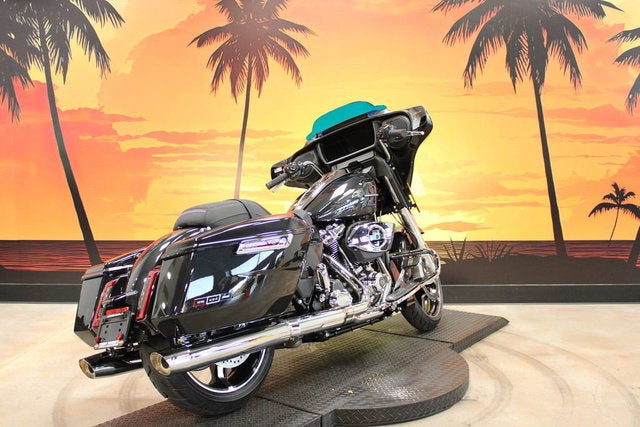 2026 Harley-Davidson FLHX - Street Glide Base