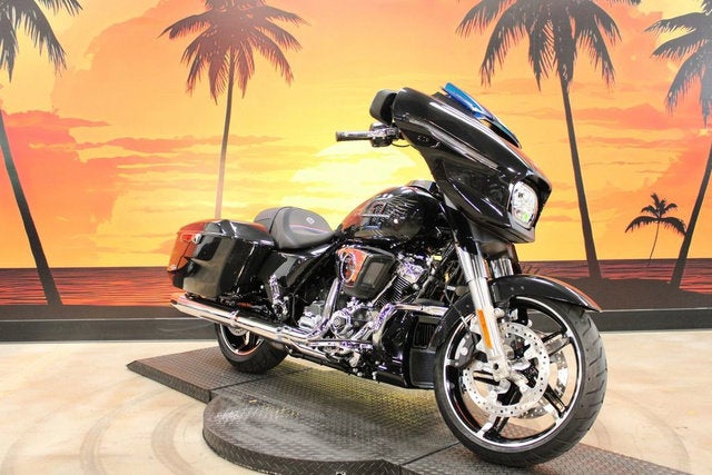 2026 Harley-Davidson FLHX - Street Glide Base