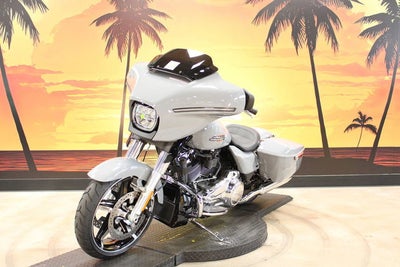 2026 Harley-Davidson FLHX - Street Glide Base