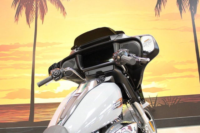 2026 Harley-Davidson FLHX - Street Glide Base