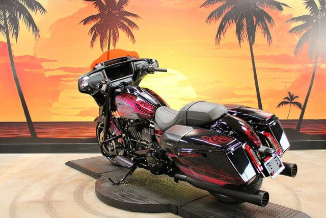2026 Harley-Davidson Street Glide FLHX