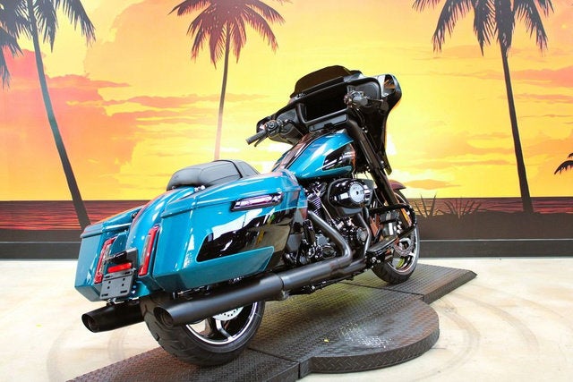2026 Harley-Davidson Street Glide FLHX