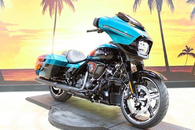 2026 Harley-Davidson Street Glide FLHX