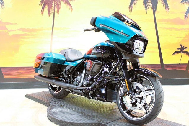 2026 Harley-Davidson Street Glide FLHX