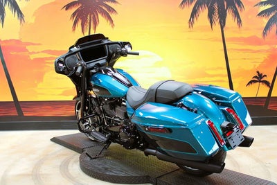 2026 Harley-Davidson Street Glide FLHX