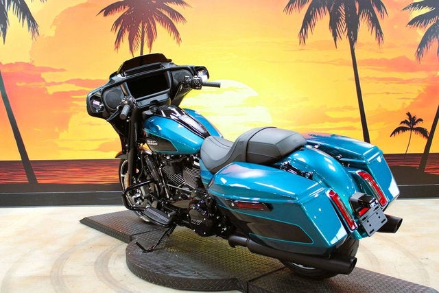 2026 Harley-Davidson Street Glide FLHX