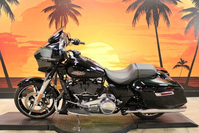 2026 Harley-Davidson FLHX - Street Glide Base