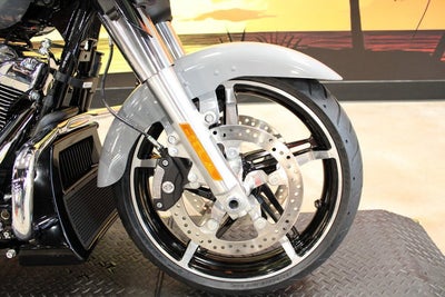 2026 Harley-Davidson Street Glide FLHX