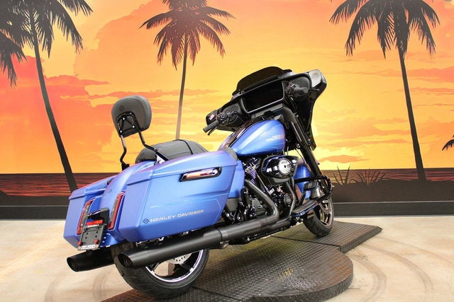 2026 Harley-Davidson Street Glide FLHX