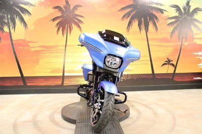 2026 Harley-Davidson Street Glide FLHX