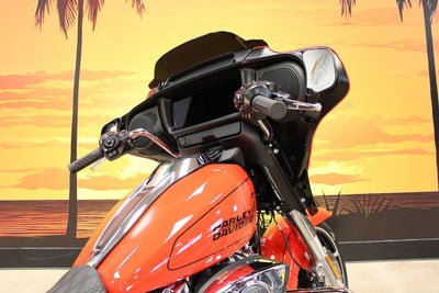 2026 Harley-Davidson Street Glide FLHX