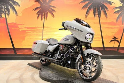 2026 Harley-Davidson Street Glide FLHX