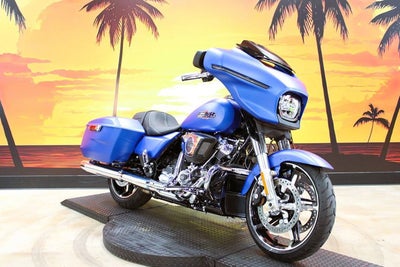 2026 Harley-Davidson Street Glide FLHX