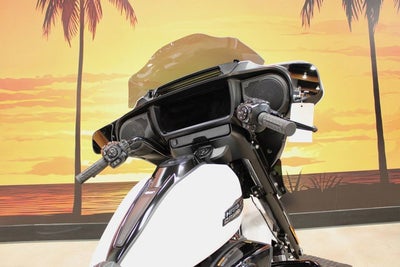 2025 Harley-Davidson FLHX - Street Glide Base