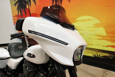2025 Harley-Davidson FLHX - Street Glide Base