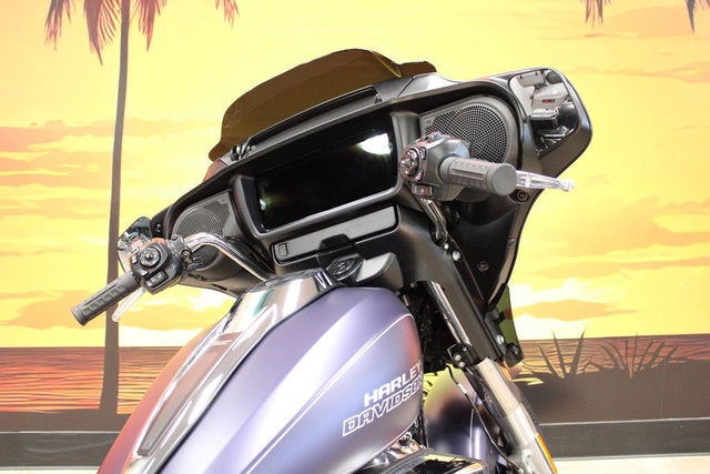 2025 Harley-Davidson FLHX - Street Glide Base