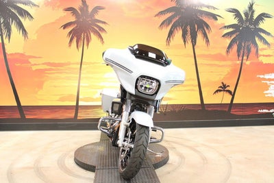 2025 Harley-Davidson FLHX - Street Glide Base