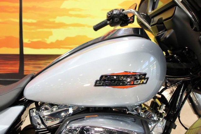 2025 Harley-Davidson FLHX - Street Glide Base