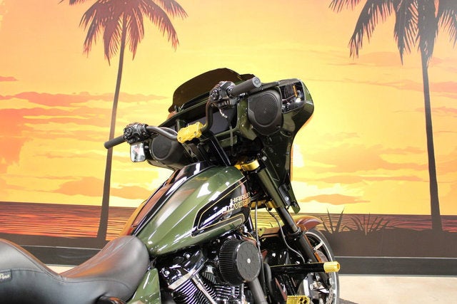 2026 Harley-Davidson Street Glide FLHX