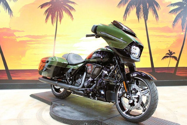 2026 Harley-Davidson Street Glide FLHX