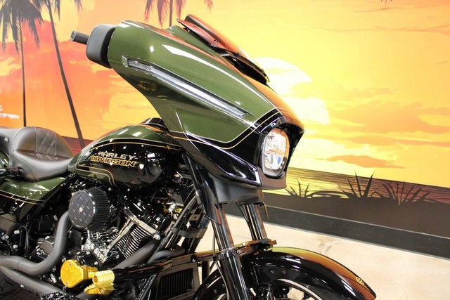 2026 Harley-Davidson Street Glide FLHX