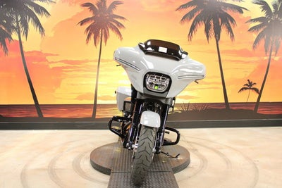 2026 Harley-Davidson Street Glide FLHX