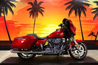 2025 Harley-Davidson FLHX - Street Glide Base