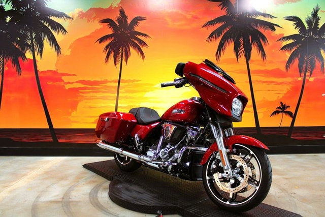 2025 Harley-Davidson FLHX - Street Glide Base