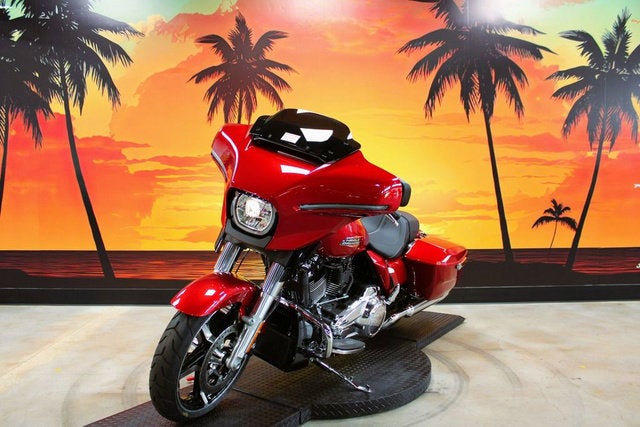 2025 Harley-Davidson FLHX - Street Glide Base