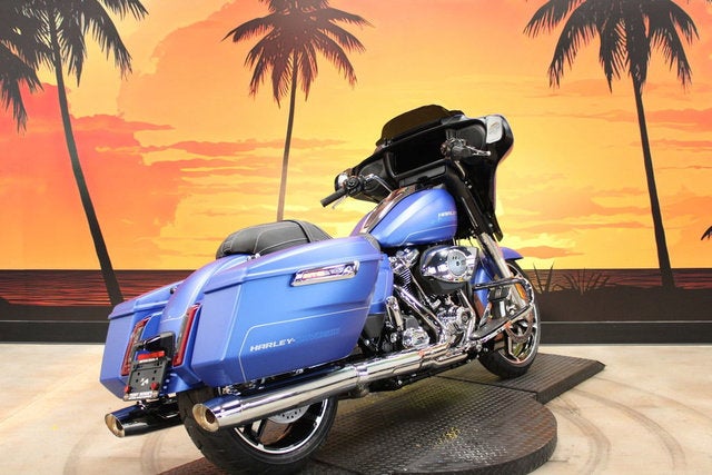 2026 Harley-Davidson Street Glide FLHX