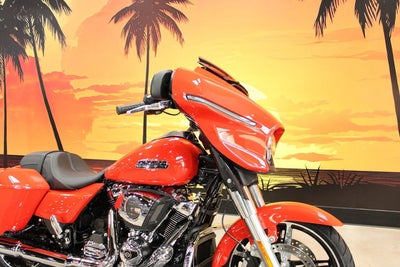 2026 Harley-Davidson Street Glide FLHX