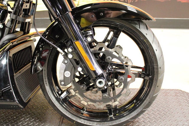 2025 Harley-Davidson FLHX - Street Glide Base