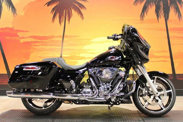 2026 Harley-Davidson FLHX - Street Glide Base