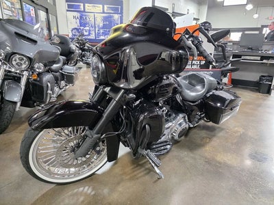 2011 Harley-Davidson FLHX103 - Street Glide Powerpak Base