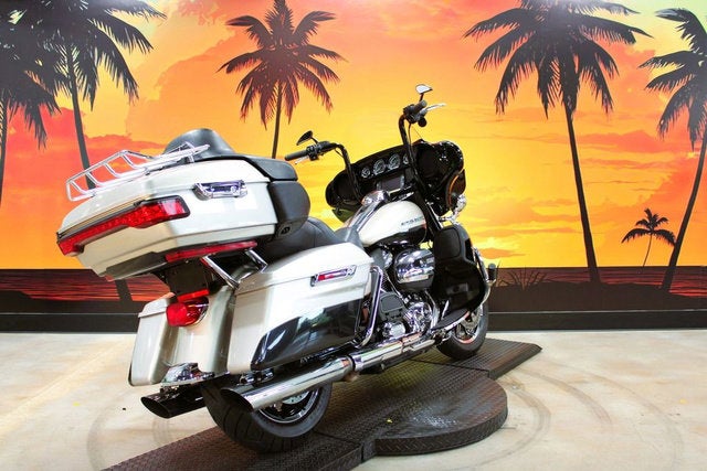 2018 Harley-Davidson FLHTK - Ultra Limited Base