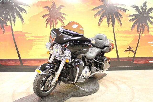 2017 Harley-Davidson FLHTK - Ultra Limited Base