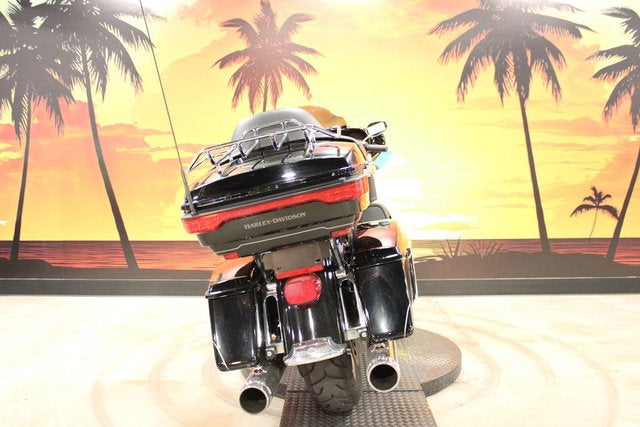 2017 Harley-Davidson FLHTK - Ultra Limited Base