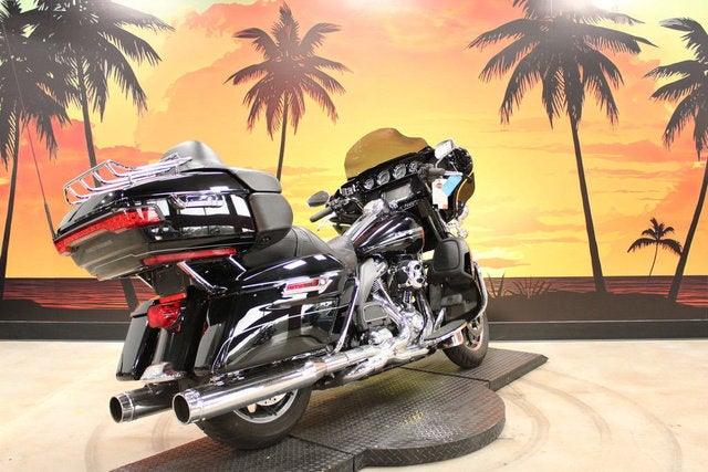 2017 Harley-Davidson FLHTK - Ultra Limited Base