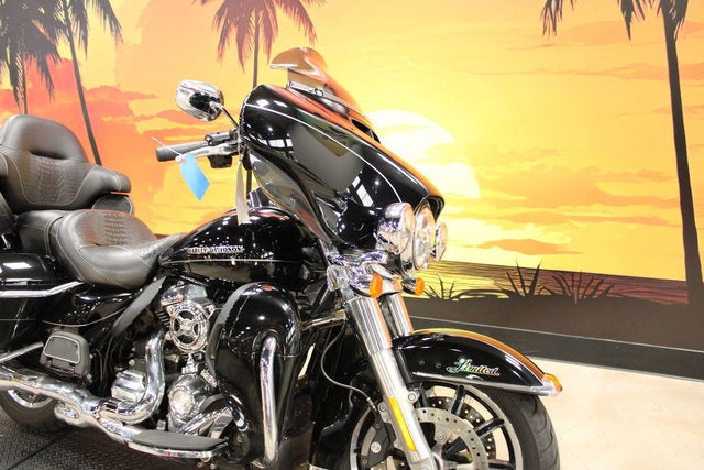 2017 Harley-Davidson FLHTK - Ultra Limited Base