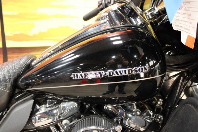 2017 Harley-Davidson FLHTK - Ultra Limited Base