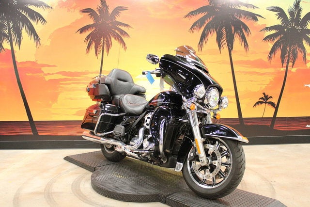 2017 Harley-Davidson FLHTK - Ultra Limited Base