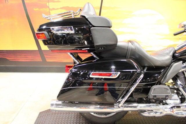 2017 Harley-Davidson FLHTK - Ultra Limited Base