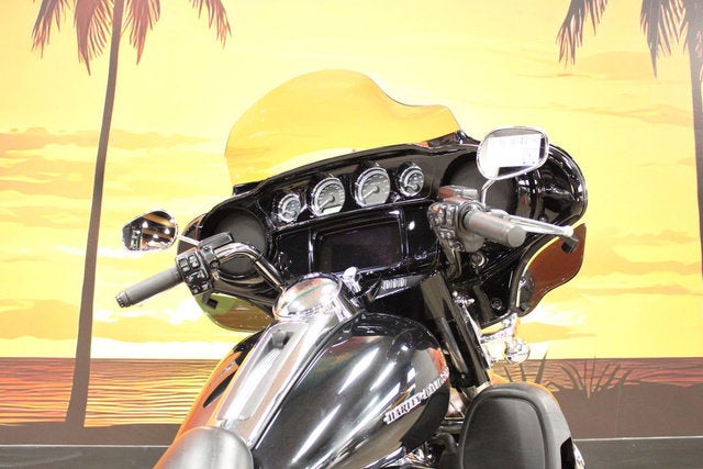 2019 Harley-Davidson FLHTK - Ultra Limited Base