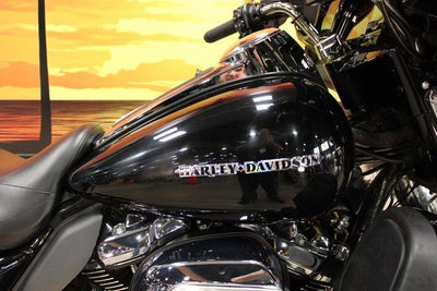 2019 Harley-Davidson FLHTK - Ultra Limited Base