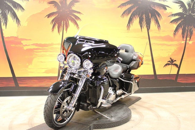 2023 Harley-Davidson FLHTK - Ultra Limited Base