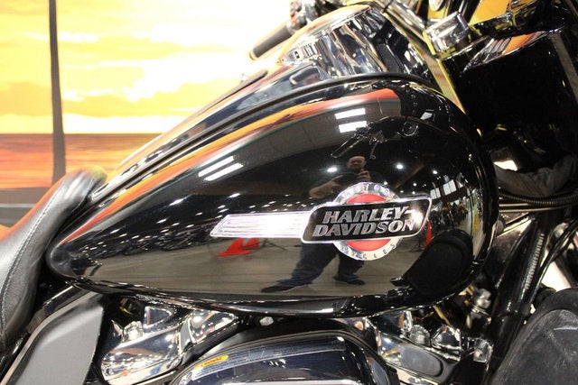 2023 Harley-Davidson FLHTK - Ultra Limited Base