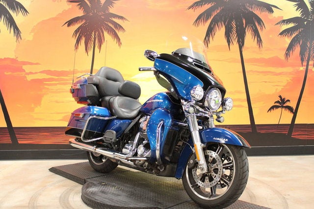 2022 Harley-Davidson FLHTK - Ultra Limited Base