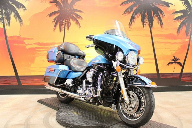 2011 Harley-Davidson Touring FLHTK - Electra Glide Ultra Limited